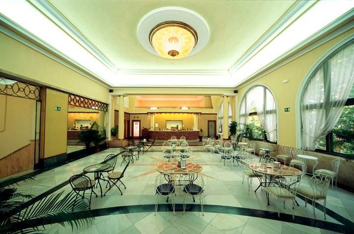 Hotel Balneario De Lanjaron Restaurant photo